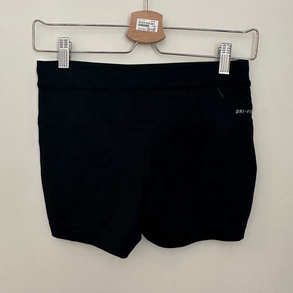 EUC Nike Shorts - Picture 6 of 7